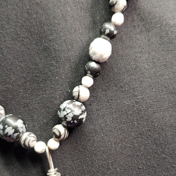 Steampunk Style Natural Stone, Skeleton Cameo, Roman Numeral Clock Disc Necklace - Picture 3 of 12